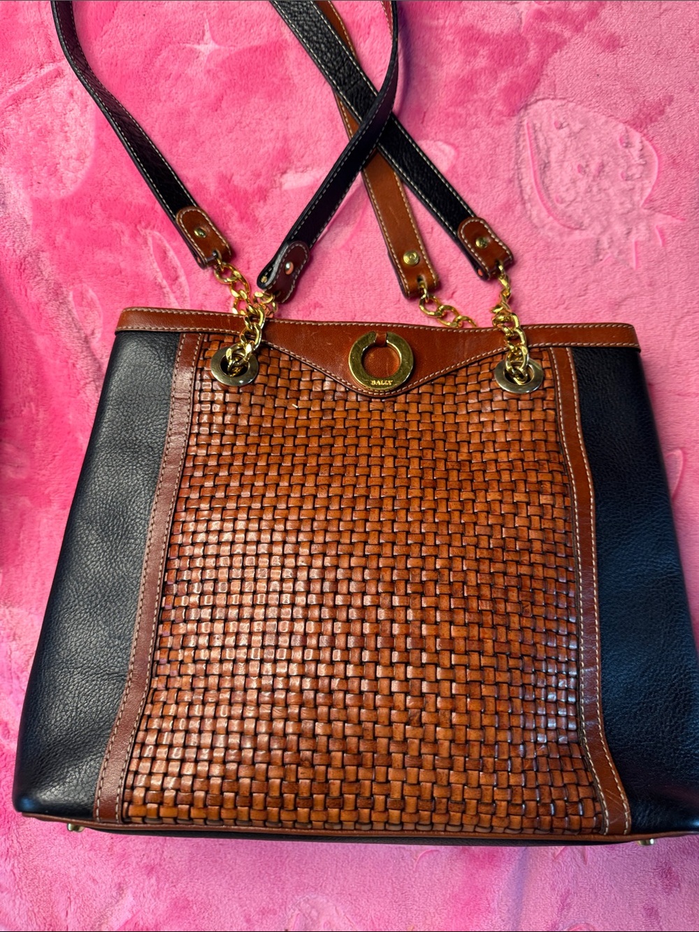 Bally Italian Woven Leather & Pebbled Calfskin Shoulder Bag Gold Chain EUC - Picture 13 of 17